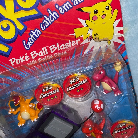 Vintage Pokémon Battle Figures - Picture 3 of 6